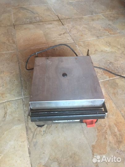 Электрический гриль для стейков