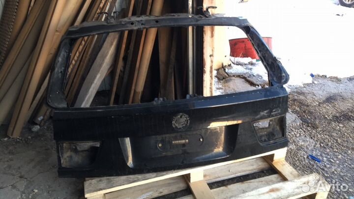 Крышка багажника е70