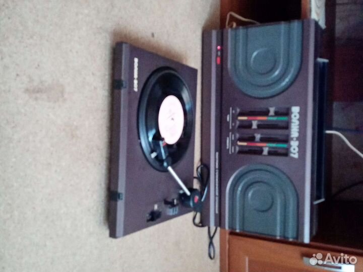 Проигрыватель винила СССР