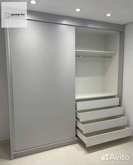 Шкаф с антресолью