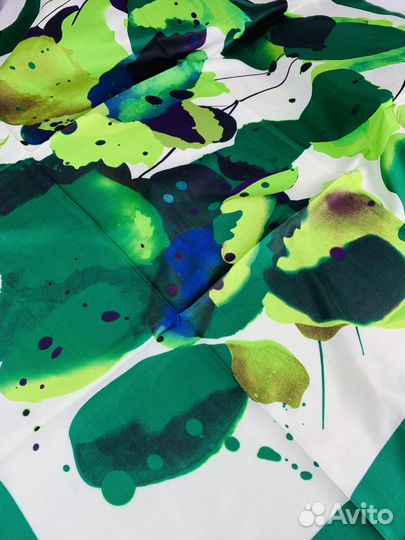 Зеленый шелковый платок Dior