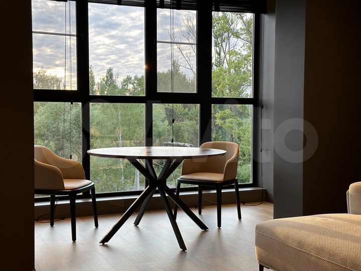 2-к. квартира, 79 м², 4/4 эт.