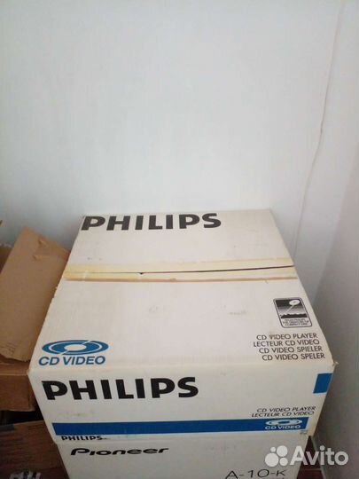 LD Проигрователь Philips 496