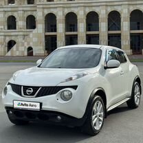 Nissan Juke 1.6 CVT, 2012, 149 000 км, с пробегом, цена 980 000 руб.