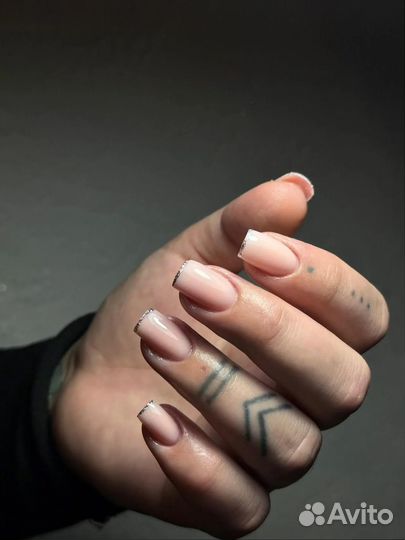 Наращивание и коррекция ногтей