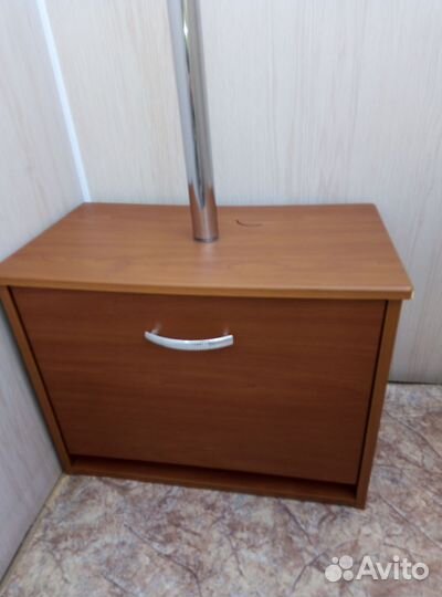 Вешалка и обувница бу