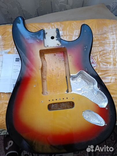 Фанерная дека формы stratocaster