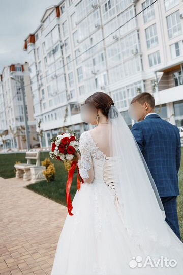 Свадебное платье