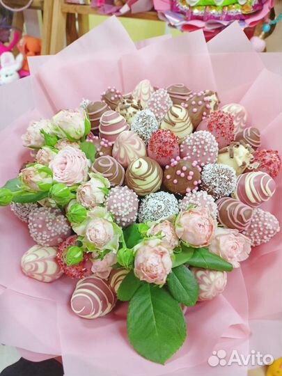 Клубника в шоколаде букеты наборы