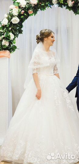 Свадебное платье