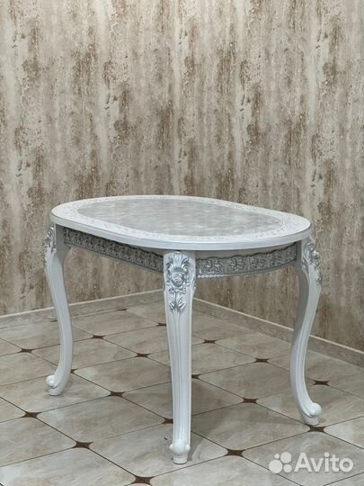 Стол: «Роза» / Кухонный стол и стулья