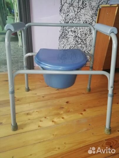 Туалетный стул