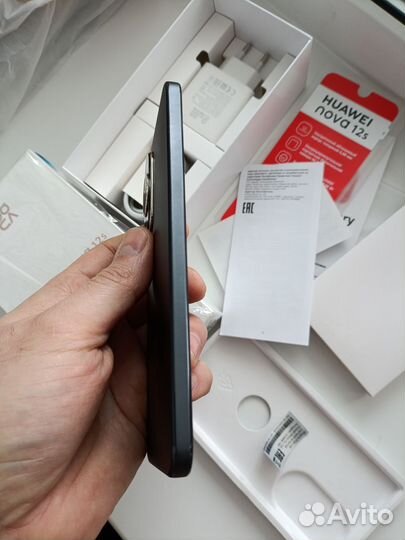 HUAWEI nova 12s, 8/256 ГБ