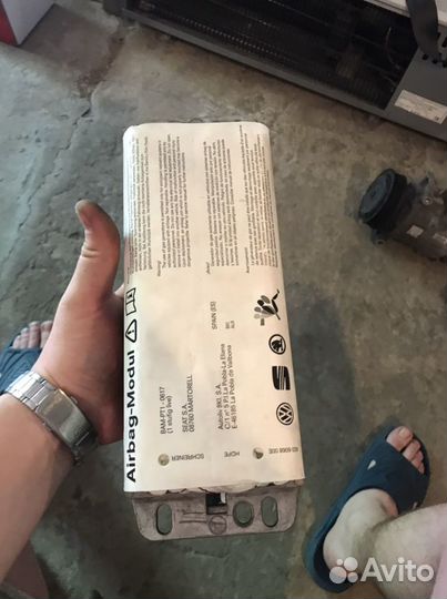 Подушка безопасности пассажира seat