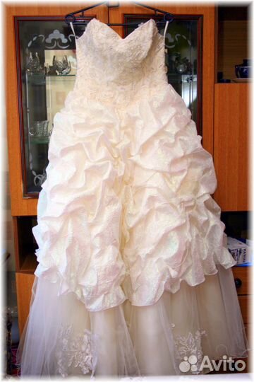 Свадебное платье р.42-46 цвет 