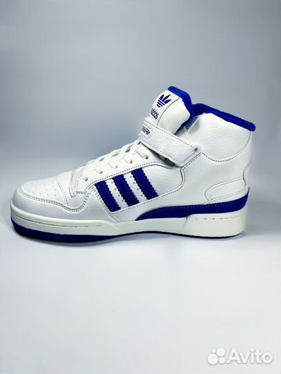 Кроссовки Adidas