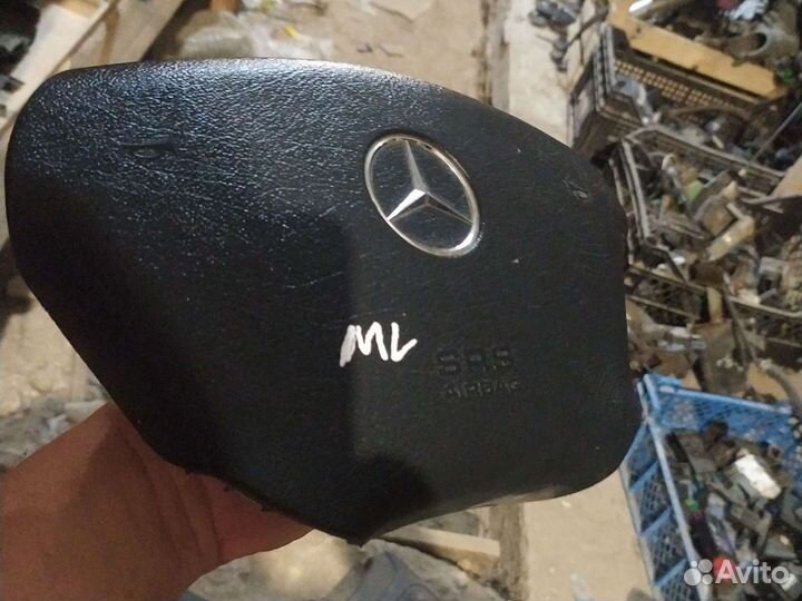 Подушка безопасности в руль. Мерседес мл w163