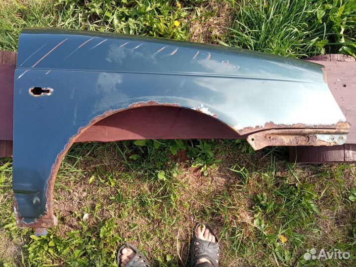 Крыло переднее priora