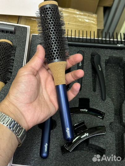 Фен Dyson