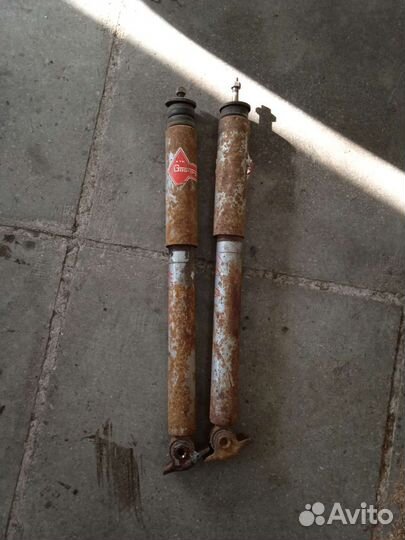 Амортизаторы передние Mercedes w123 мерседес 123