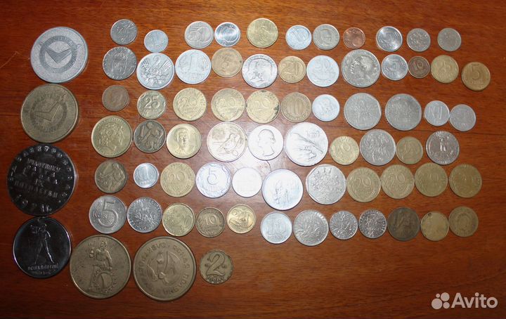Набор монеты и медали 74 штуки