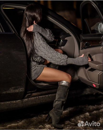 Свитер с шортами