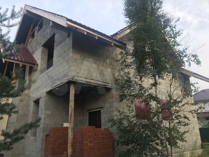 Дом 201 м² на участке 7,2 сот.