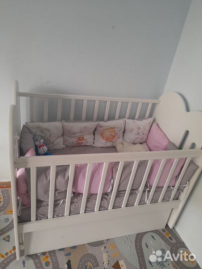 Детская кроватка