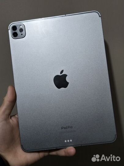 iPad pro 11 2022 m2 (чехол клавиатура в подарок)