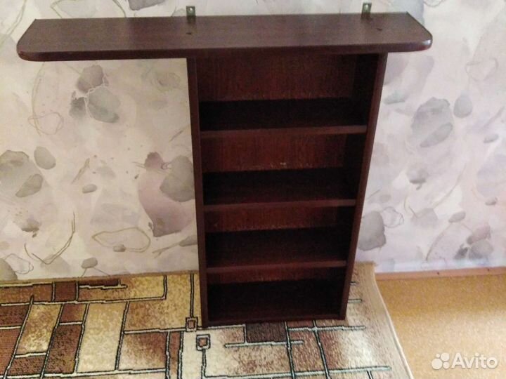 Полка настенная на дачу