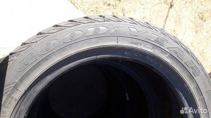 Goodyear UltraGrip Extreme 205/55 R16