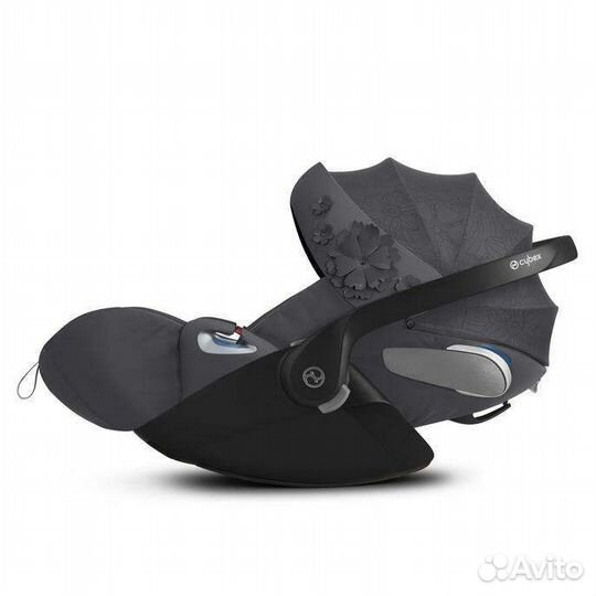 Коляска Cybex Priam IV 2 в 1 и 3 в 1