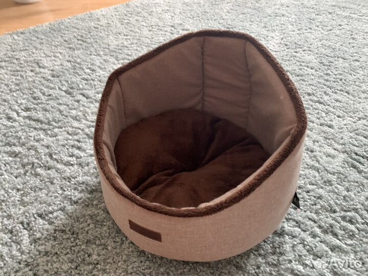 Лежанка для кошек