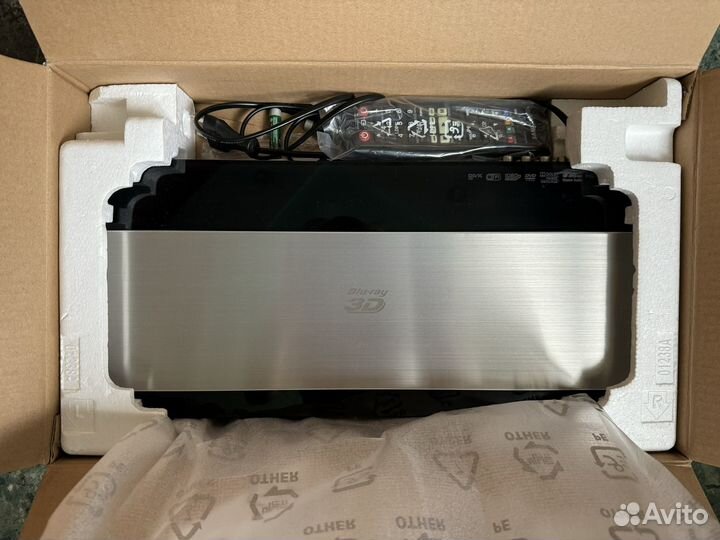 Проигрыватель для BLU-RAY дисков Samsung BD-F7500