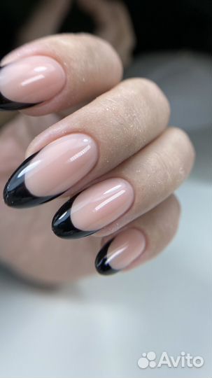 Маникюр и педикюр