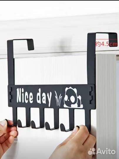 Вешалка на дверь