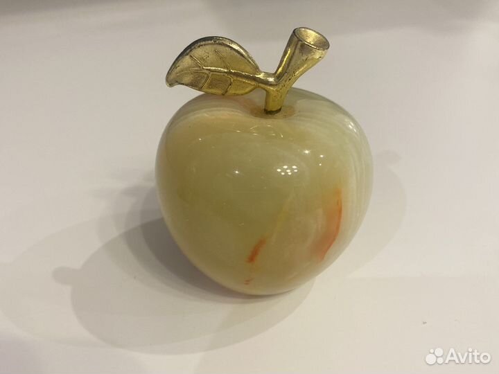 Фигурки из оникса