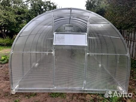 Теплица капелька