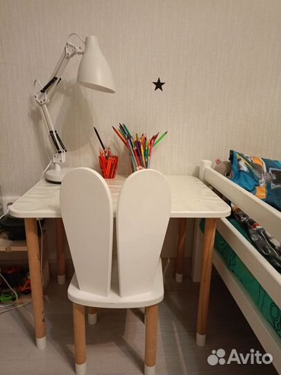 Детский стол и стул 