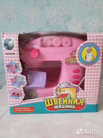 Игрушка швейная машинка