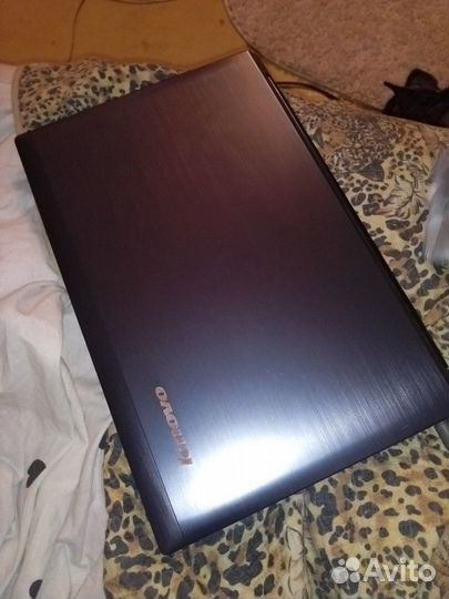 Lenovo v580