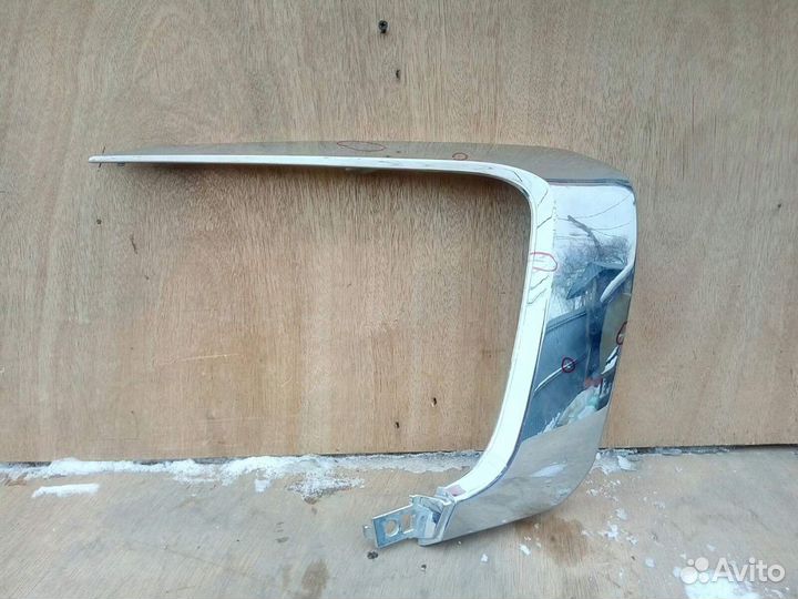 Mitsubishi Pajero Sport - Хром правый Б/У