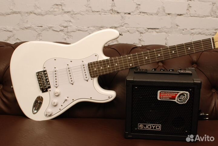 Электрогитара + комбик (Аксессуар в подарок)