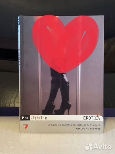 Книга Erotica:Jane Wood and Alex Larg