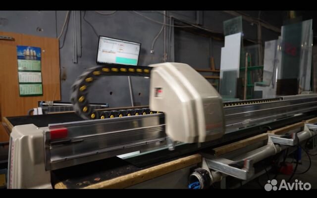 Стеклянная дверь на заказ от 3 дней