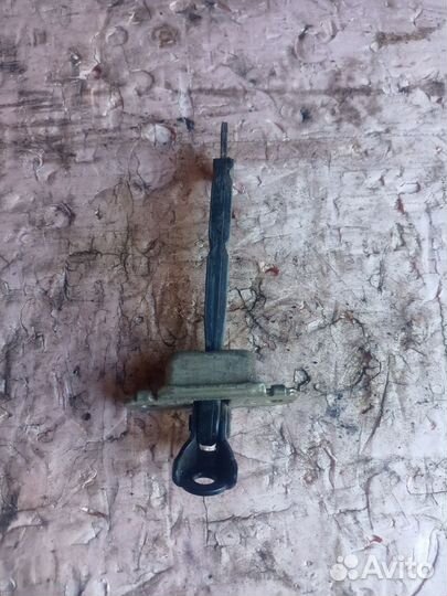 Ограничитель двери задний левый Lifan Solano