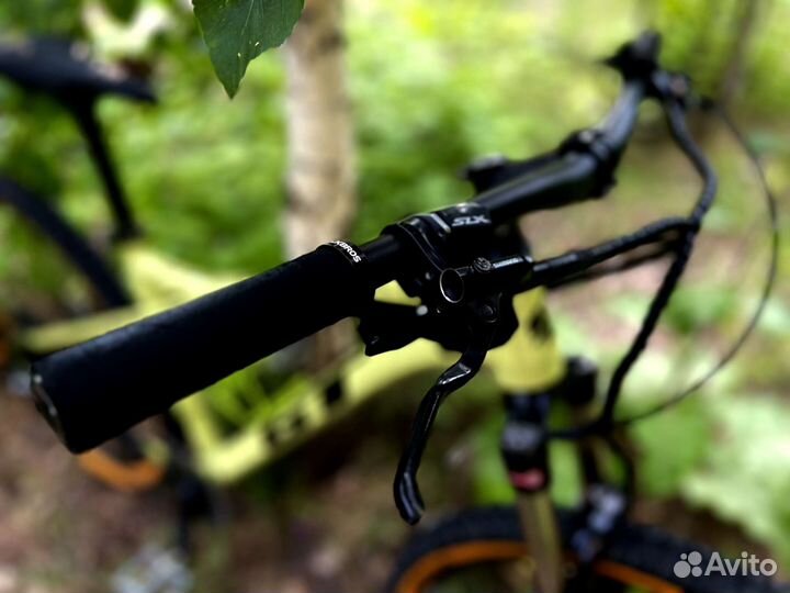 Велосипед горный 27.5 GT Avalanche Elite SLX