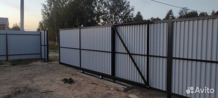 Заборы из профнастила