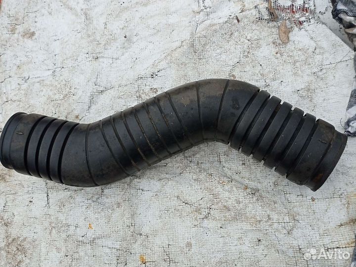 Патрубок пассат б3