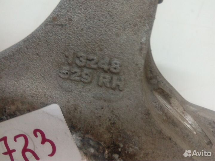 Кулак Opel Astra J gtc